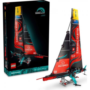 LEGO Technic Yacht Emirates Team New Zealand AC75 42174